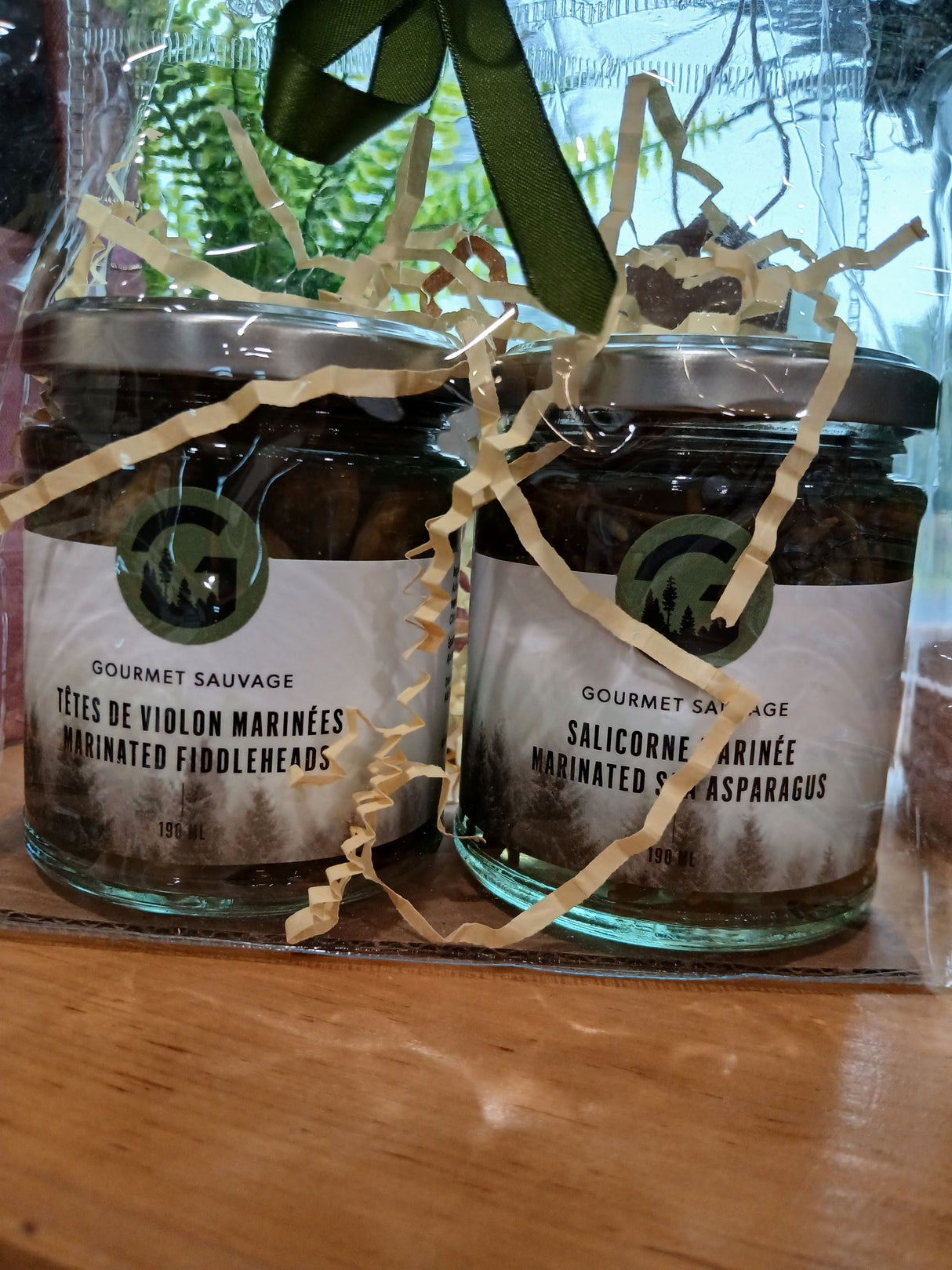 ENS1100 - Ensemble-cadeau - Têtes de violon et salicorne marinées