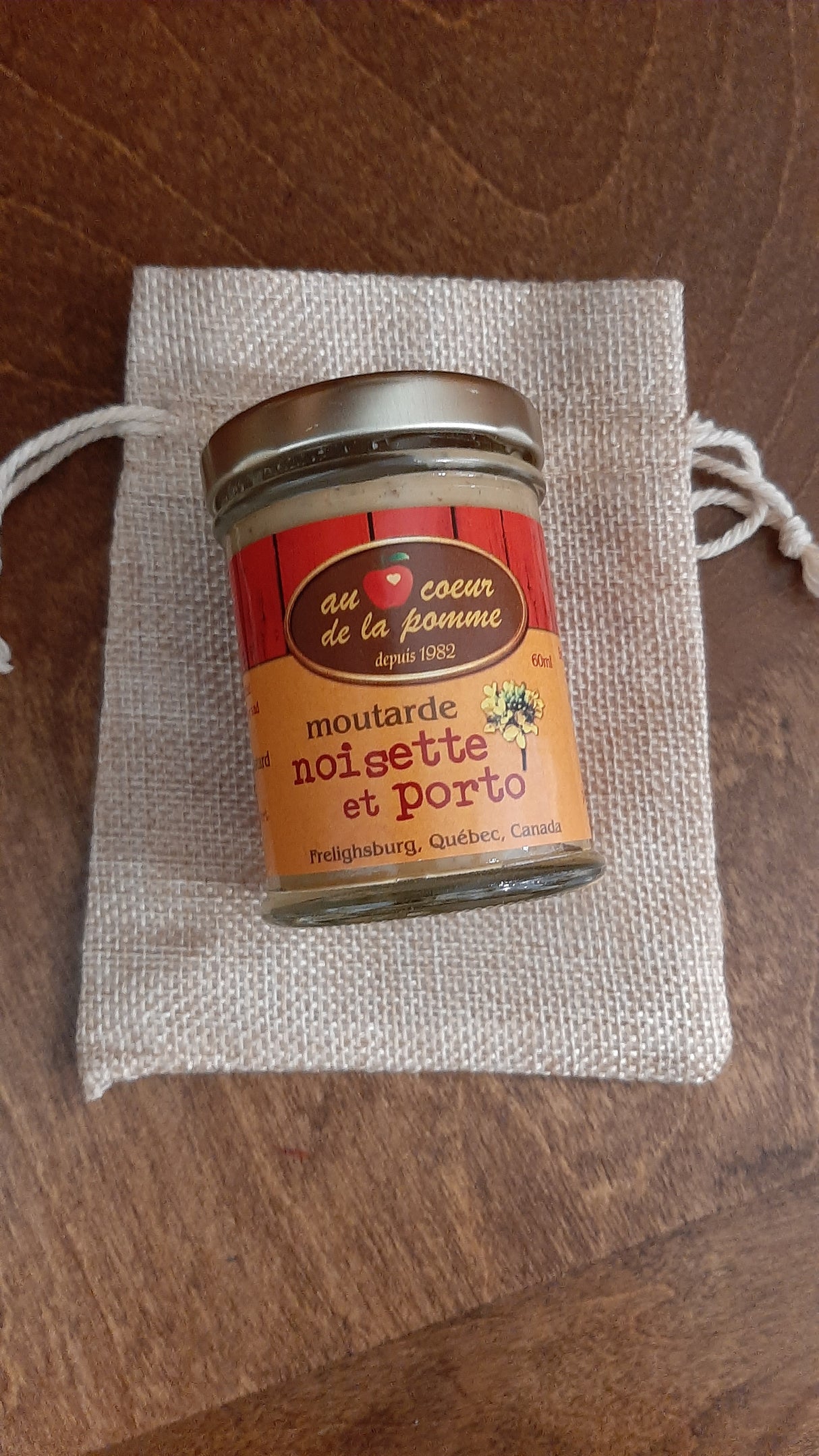 ENS0039 - Hazelnut and port mustard