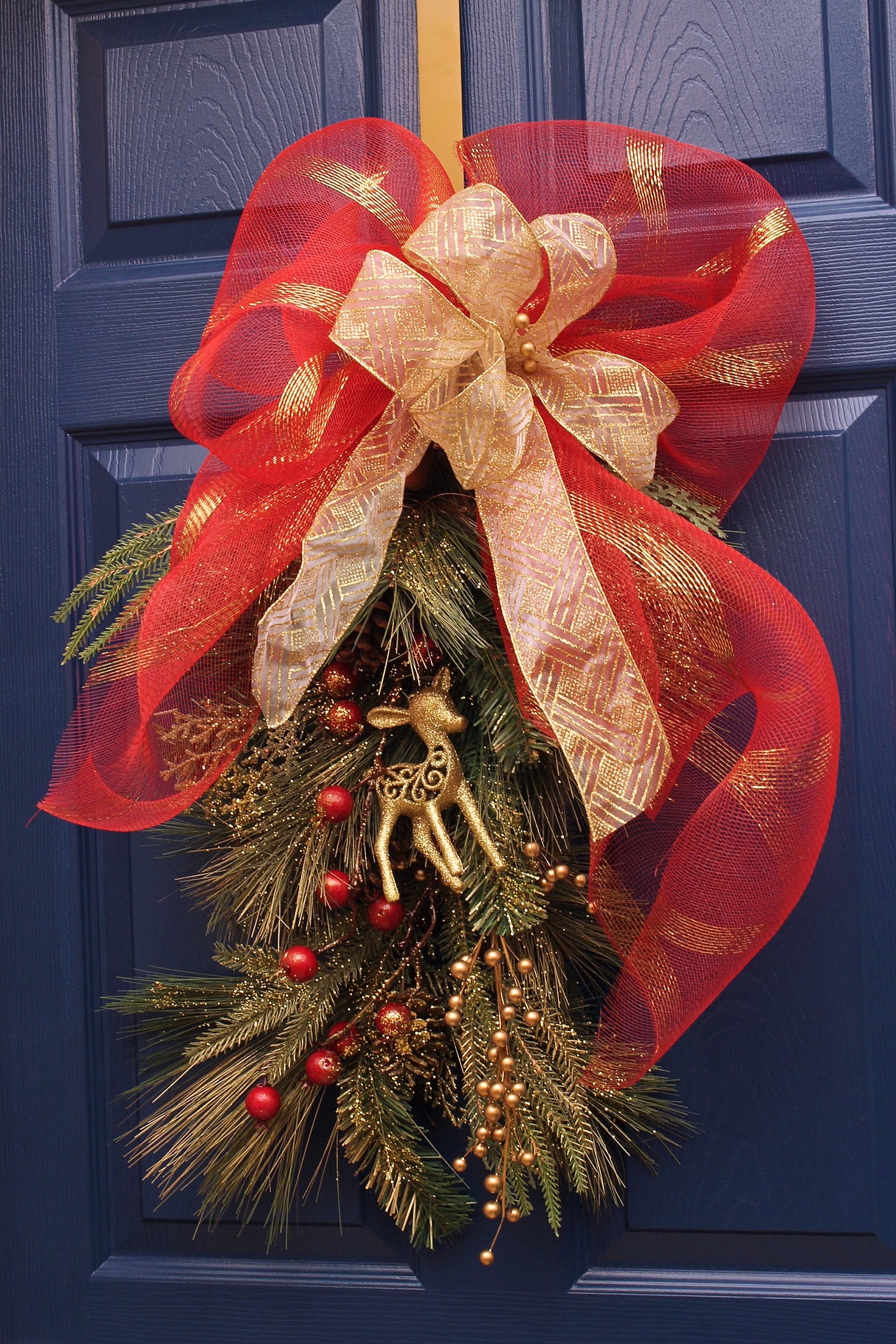 DÉCO-N - Christmas wall wreath with golden reindeer