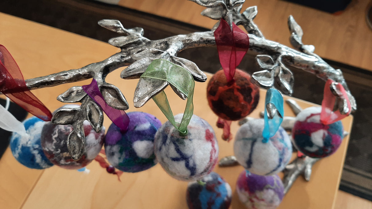 KIF0020 - Decorative ball