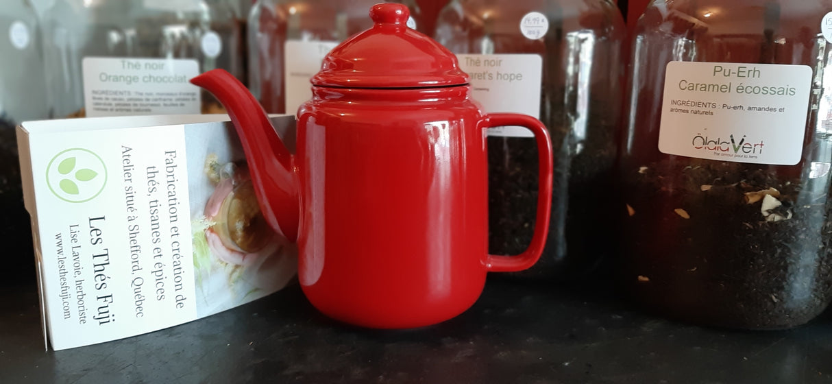 THE0007 - Red porcelain teapot