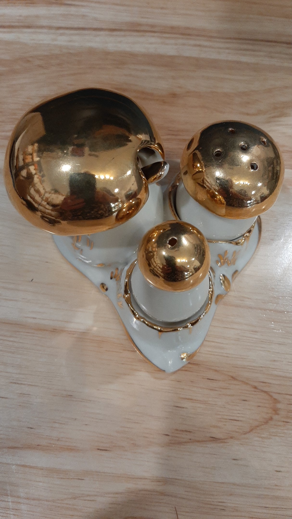 MUS0087 - Mushroom trio: salt shaker, pepper shaker and sugar bowl