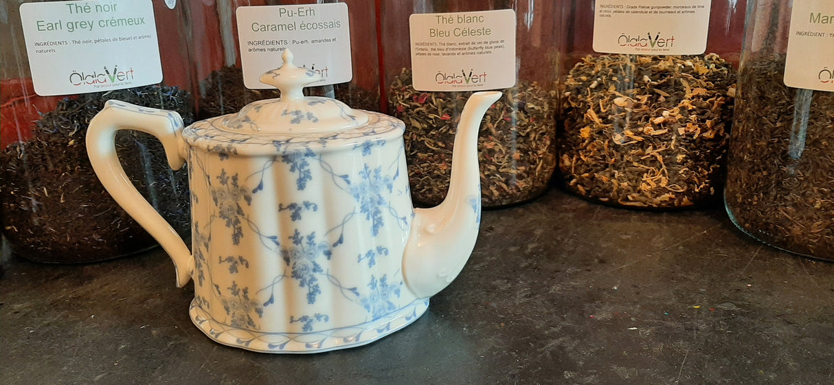 CSL0003 - Pink Brocade Teapot