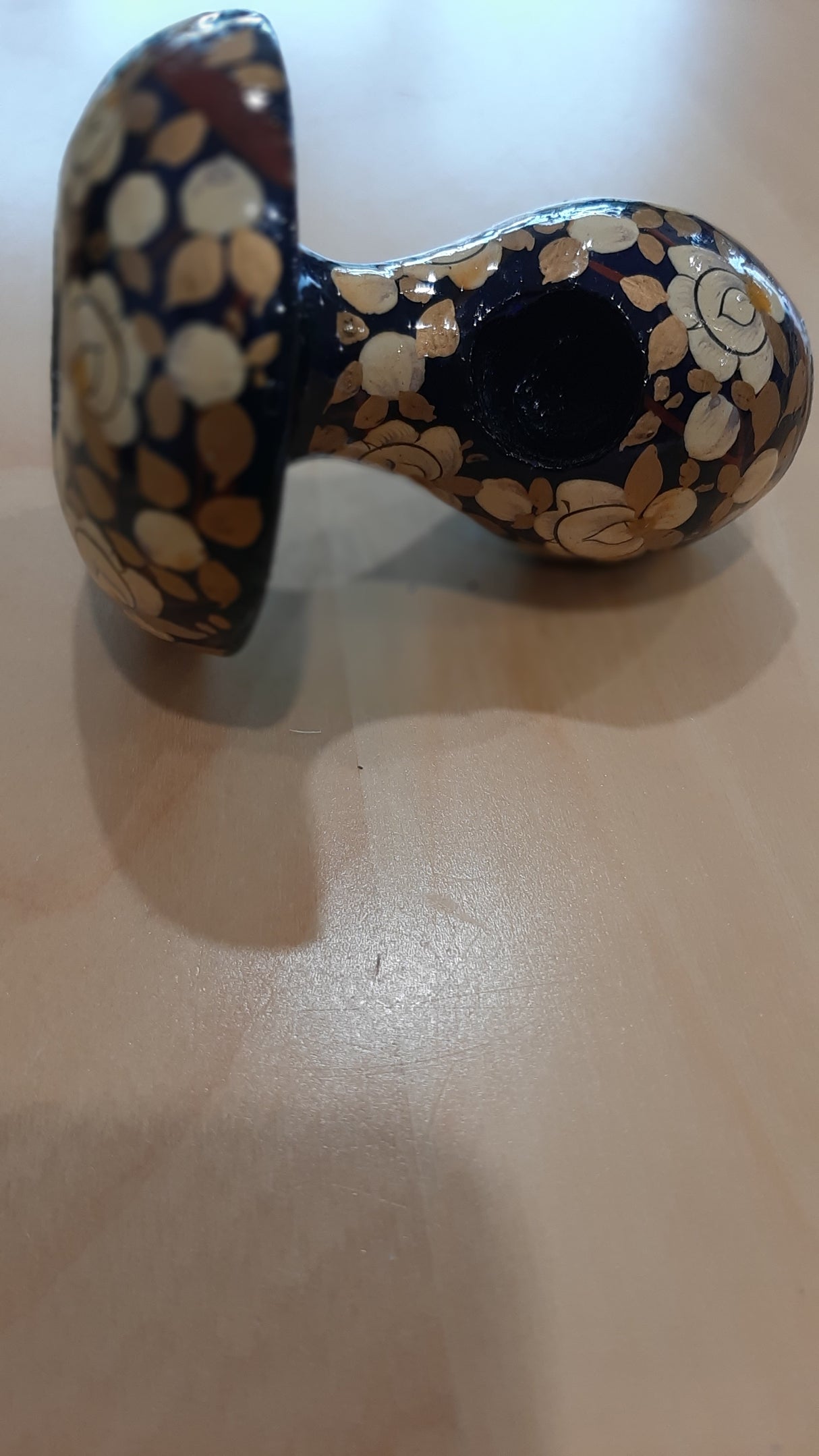 MUS0080 - Champignon en bois avec fleurs et feuilles