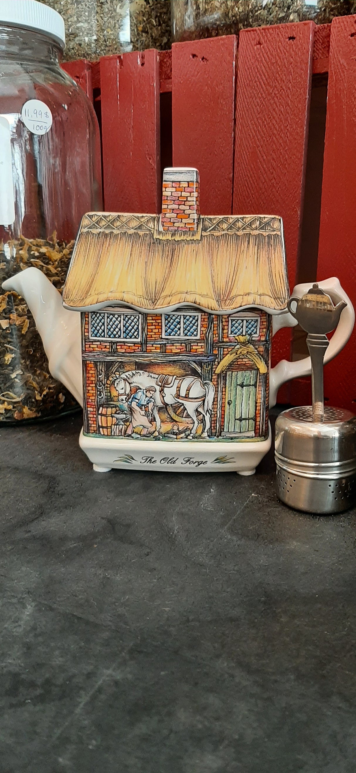 CSL0002 - The Old Forge teapot