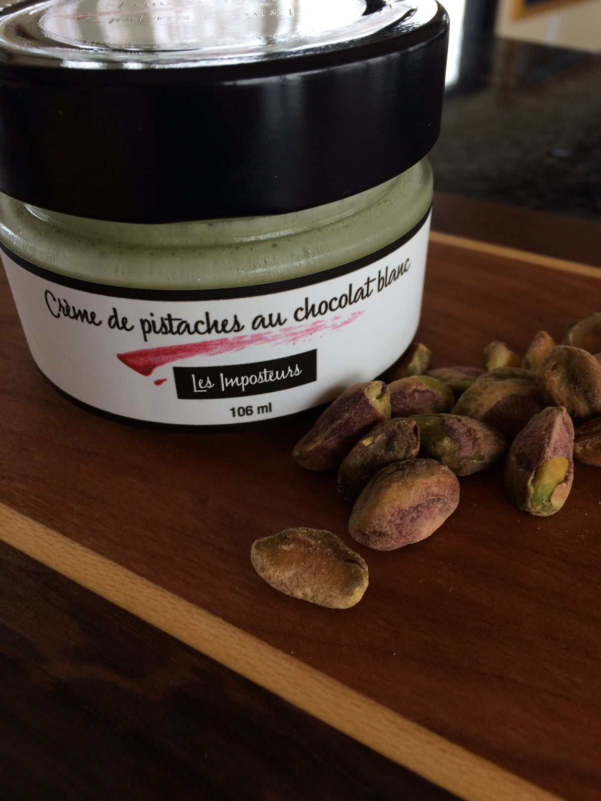 ENV0010 - White chocolate pistachio cream