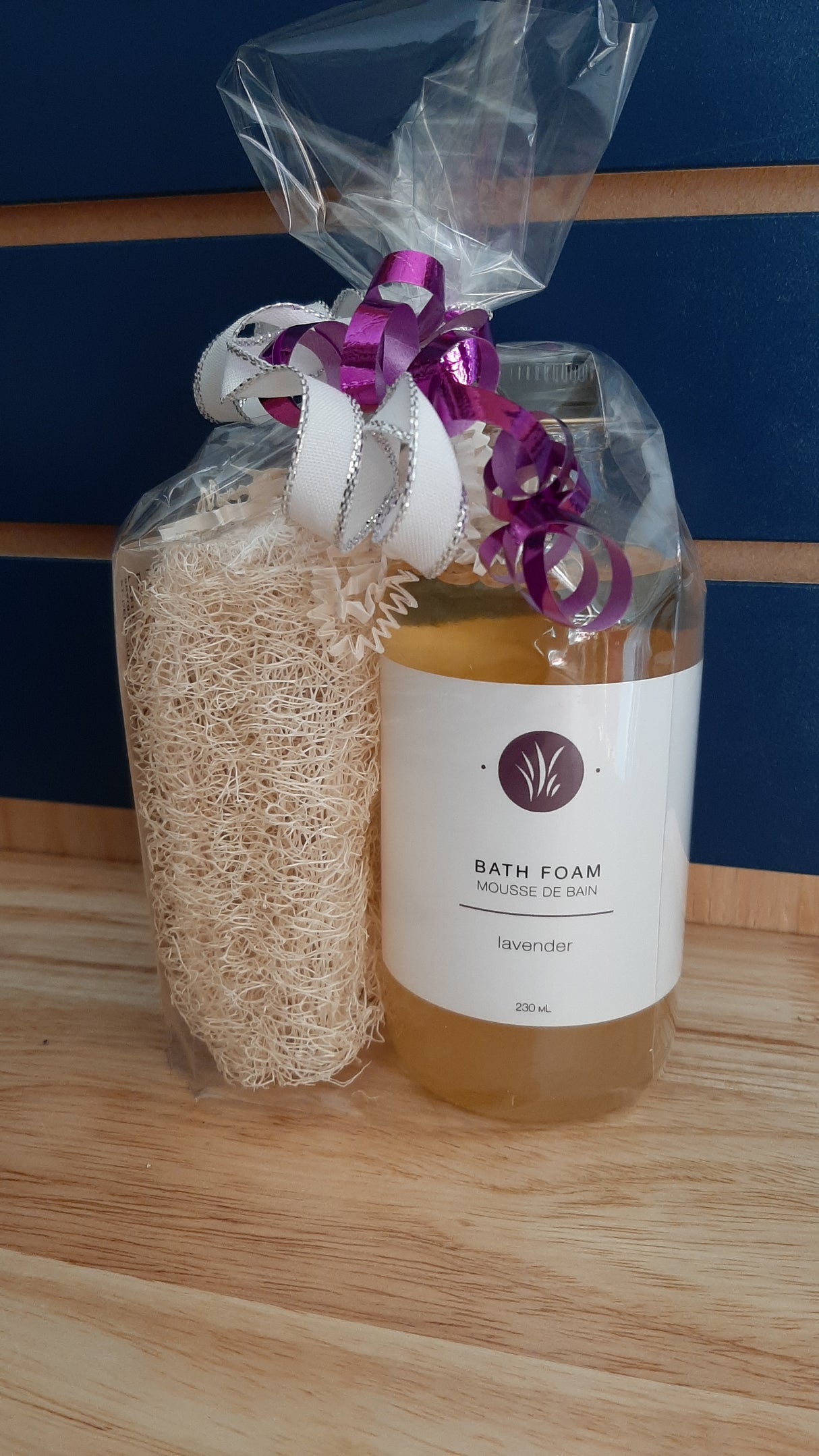 ENS0099 - Ensemble-cadeau - Mousse de bain et luffa