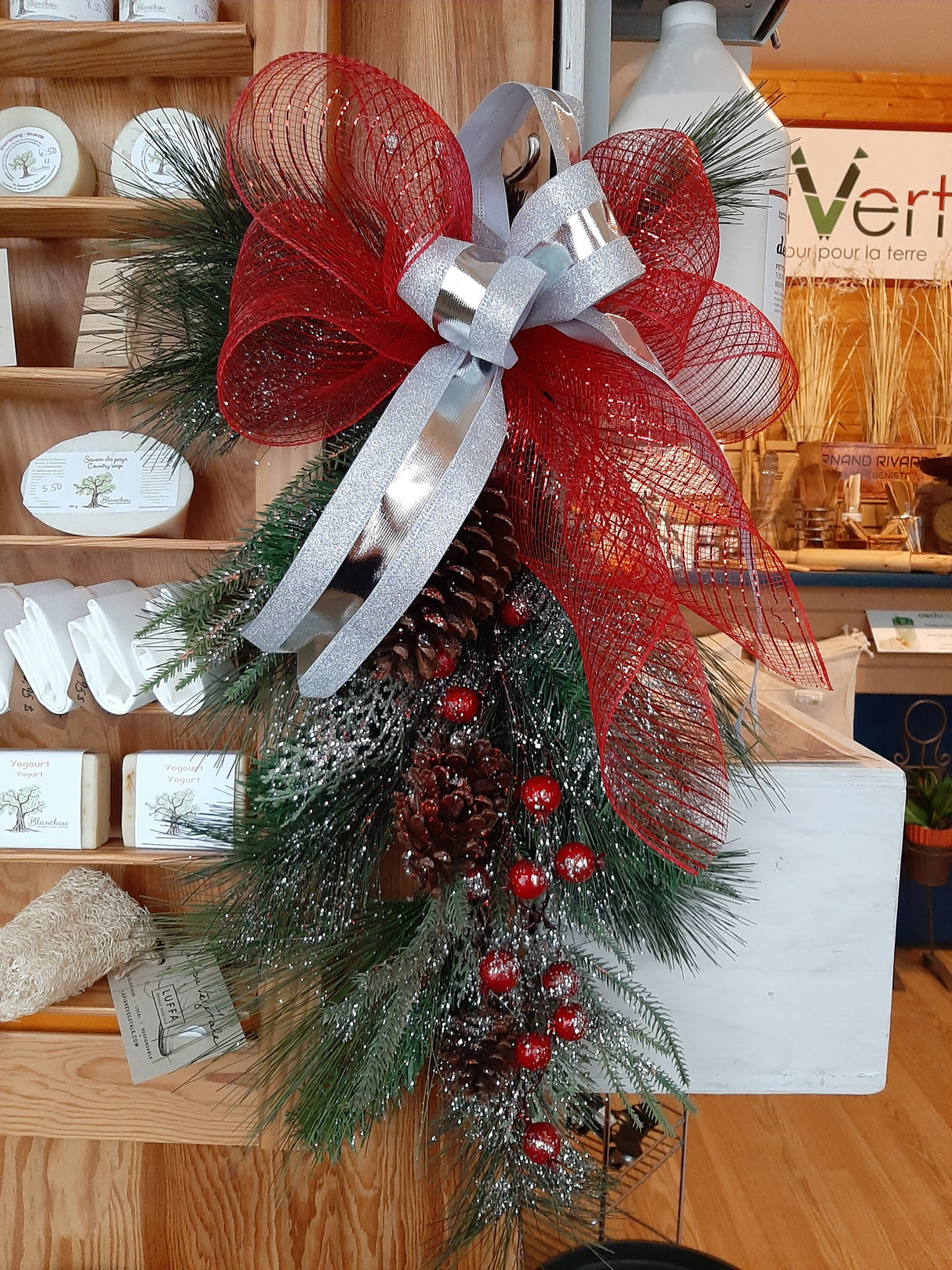 DÉCO-N - Wall-mounted Christmas wreath with casserole dishes