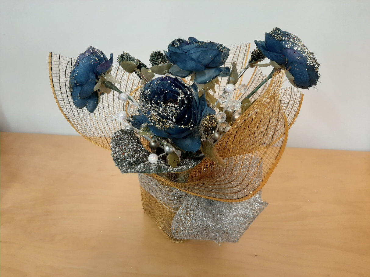 DÉCO-N - Arrangement of blue flowers