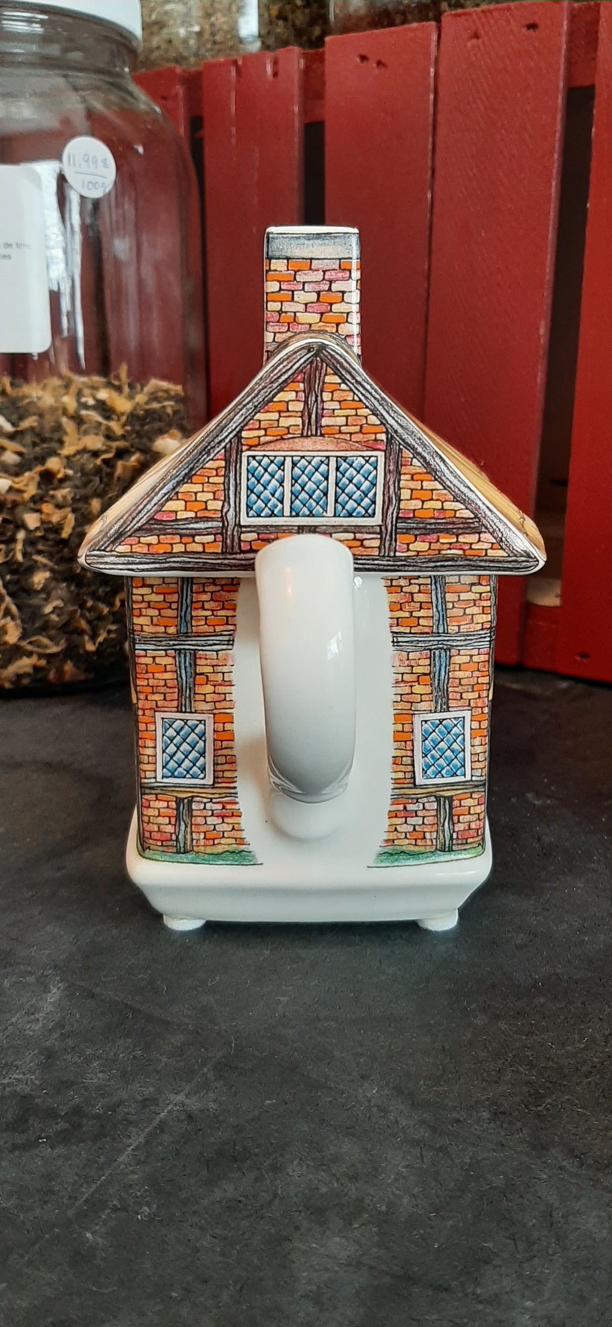 CSL0002 - The Old Forge teapot