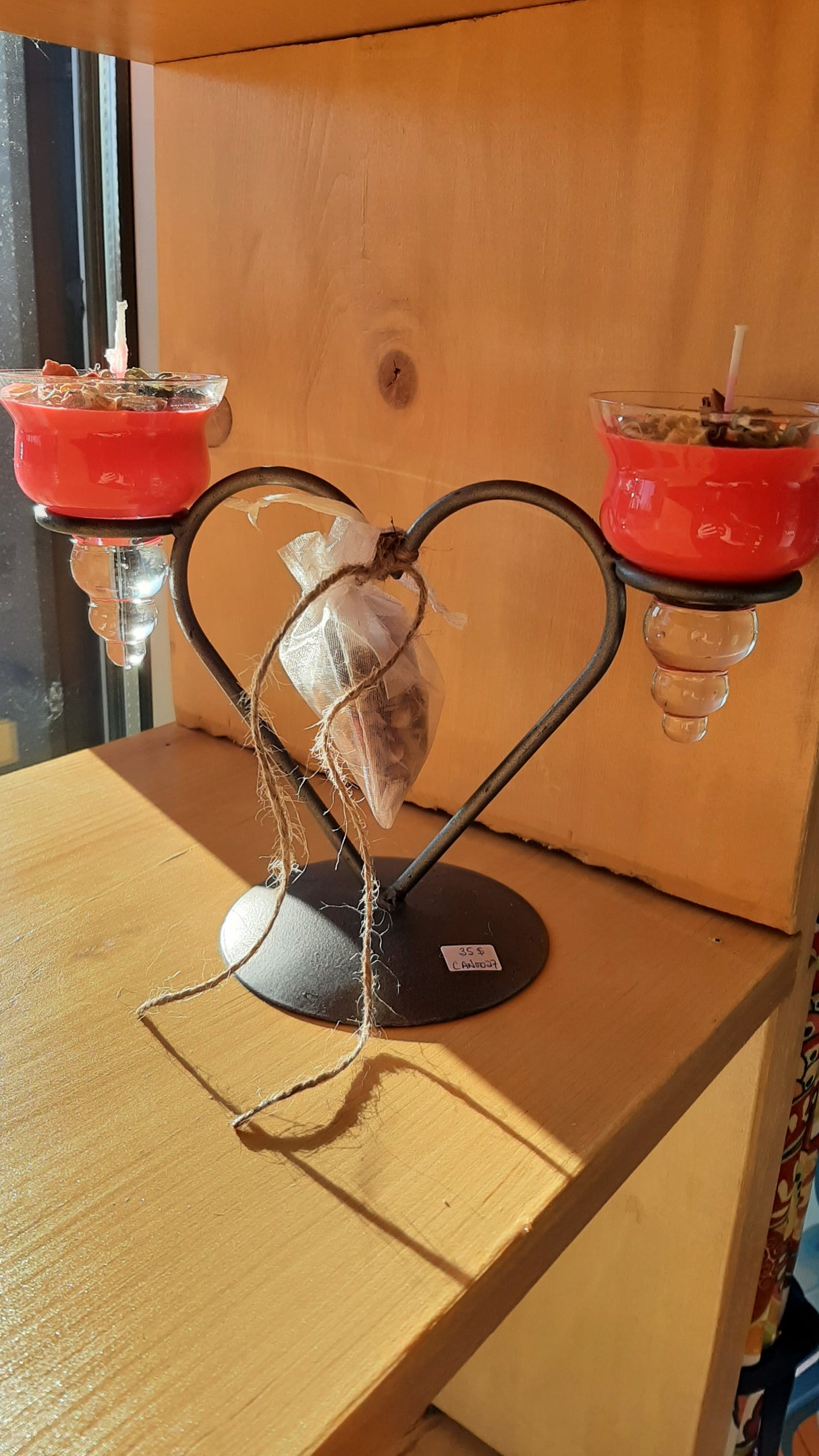 CAN0027 - Duo de chandelles sur pied, support en coeu