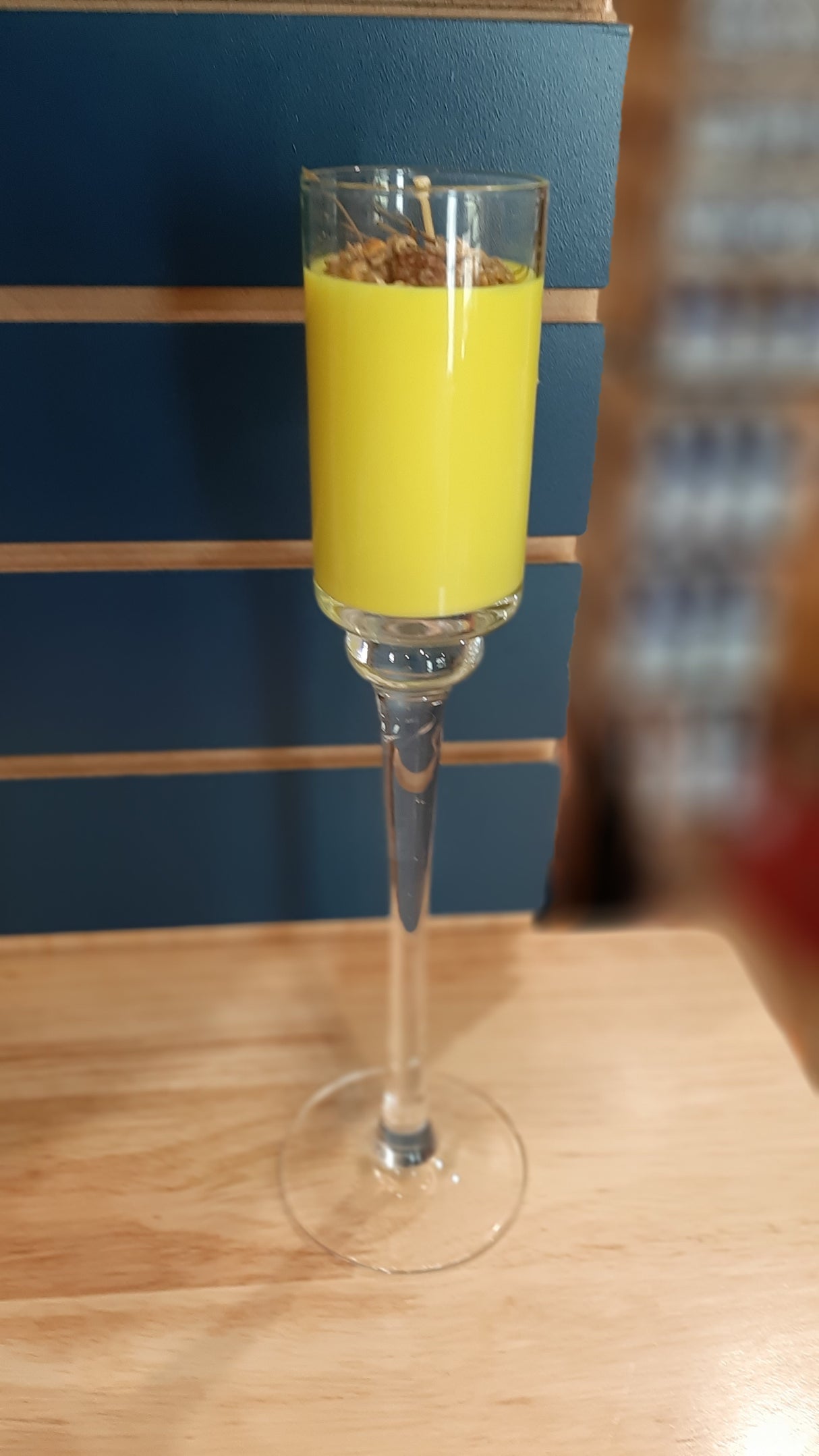 CAN0024 - Yellow candle in a long-stemmed glass