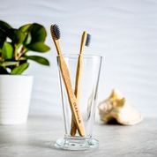 OLA1426 - Brosses à dents en bamboo