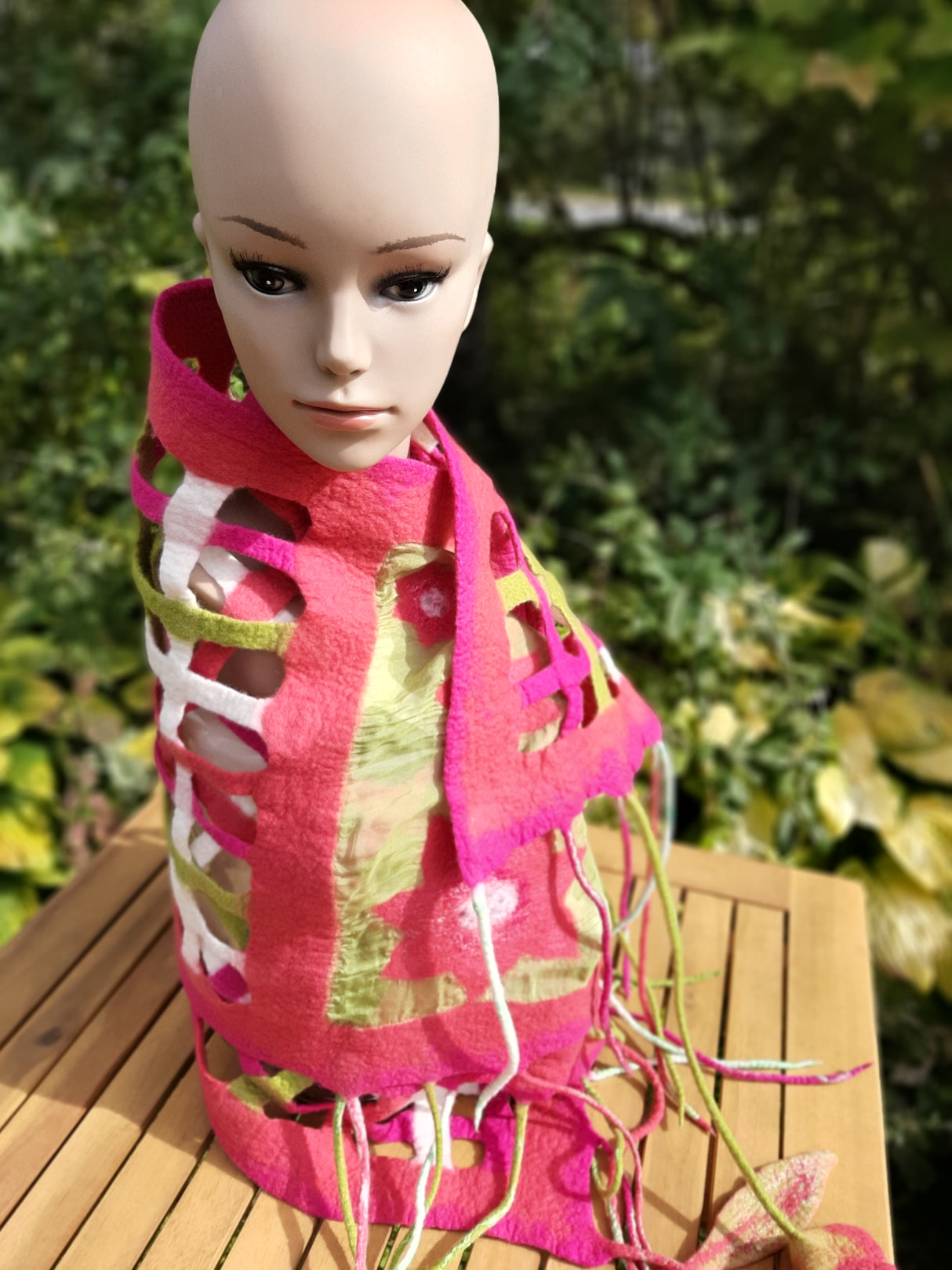 KIF0005 - KiFaiJazer - Felted shawl with 3D flowers