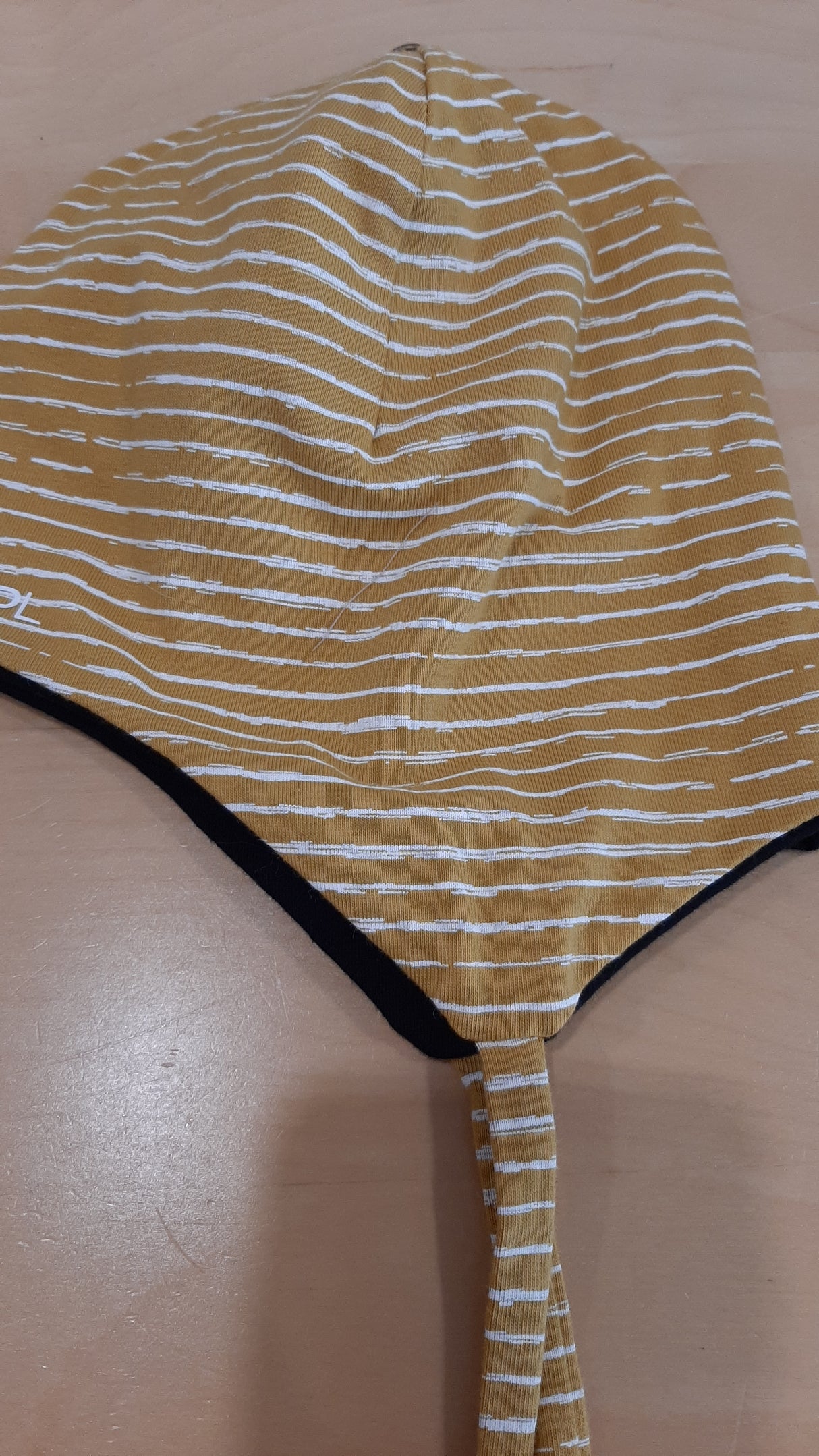 MPL0003 - Tuque pour enfant avec cordons