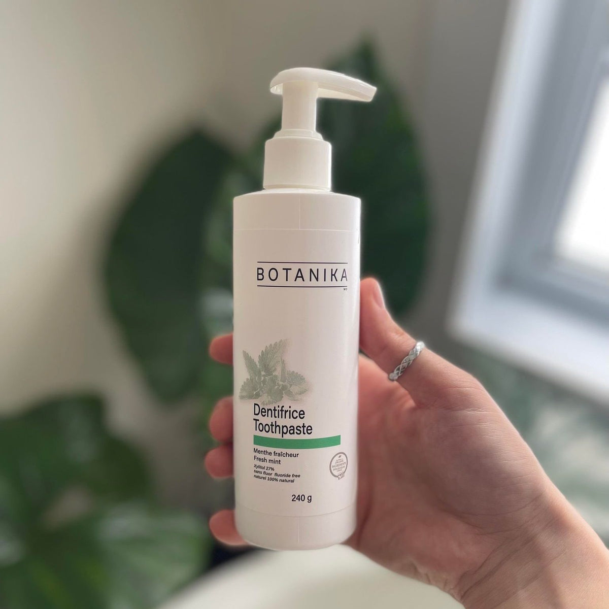 DOU8100 - Dentifrice menthe fraîcheur - Botanika