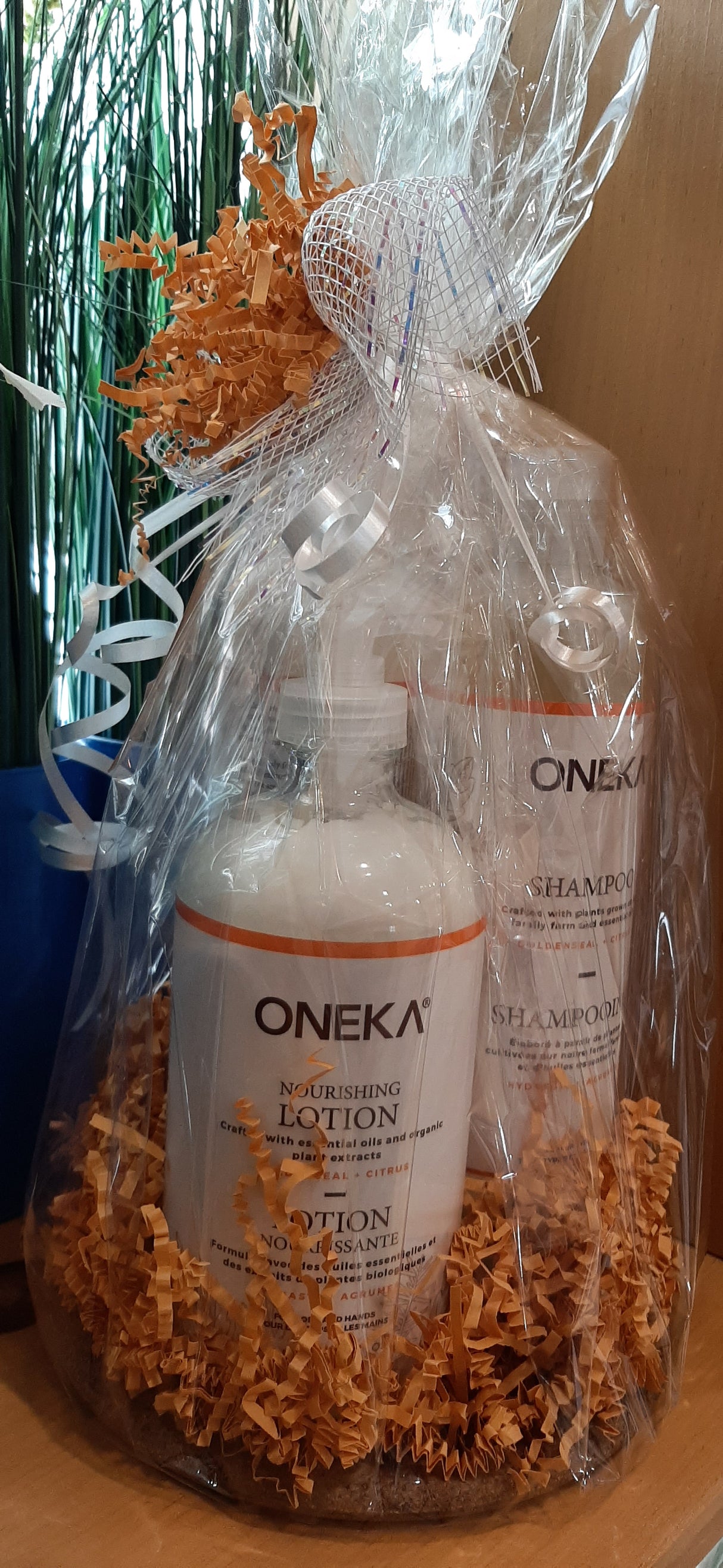 ENS0168 - Ensemble cadeau - Trio de produits Oneka - Agrumes & hydraste