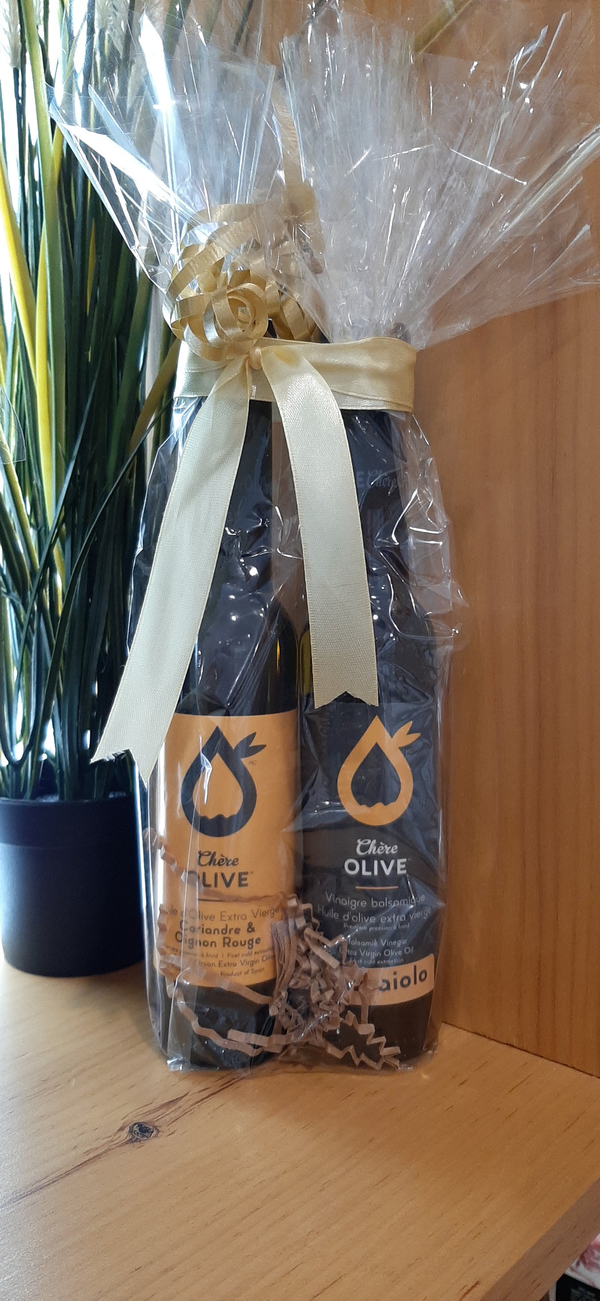 ENS0184 - Ensemble-cadeau huile d'olive et vinaigre balsamique