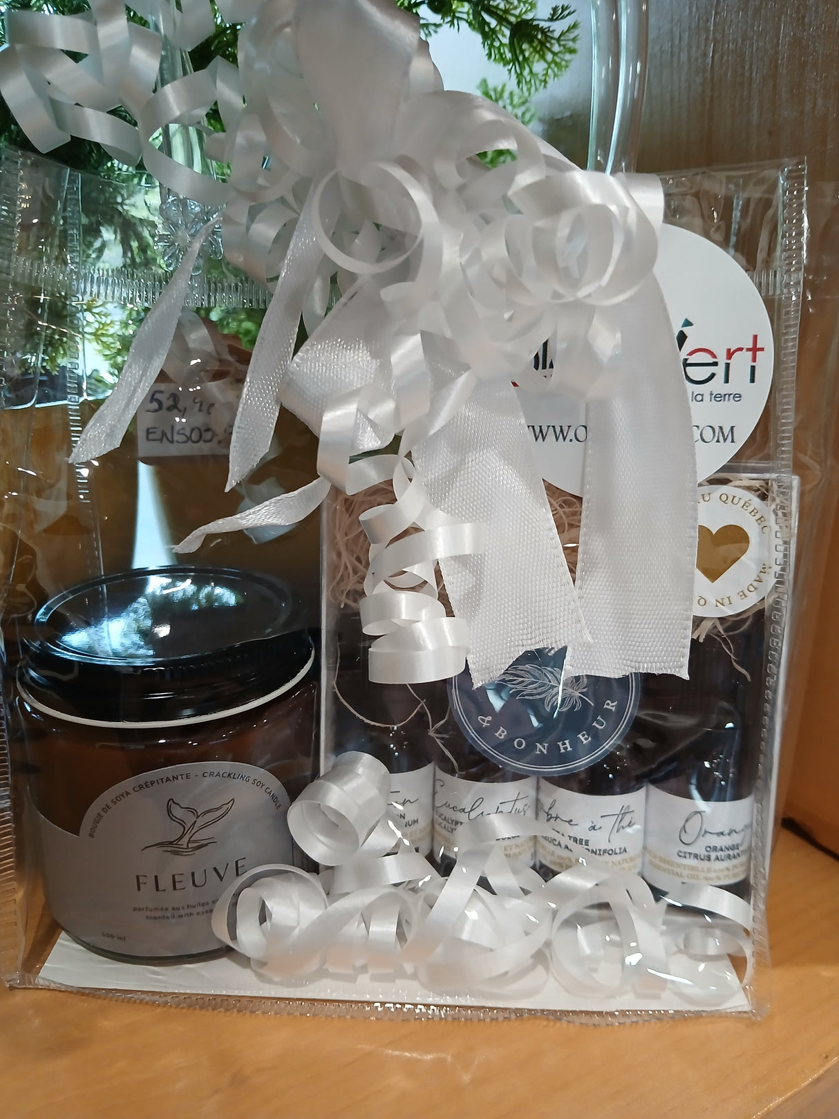 ENS0232 - Ensemble cadeau - Chandelle & huiles essentielles