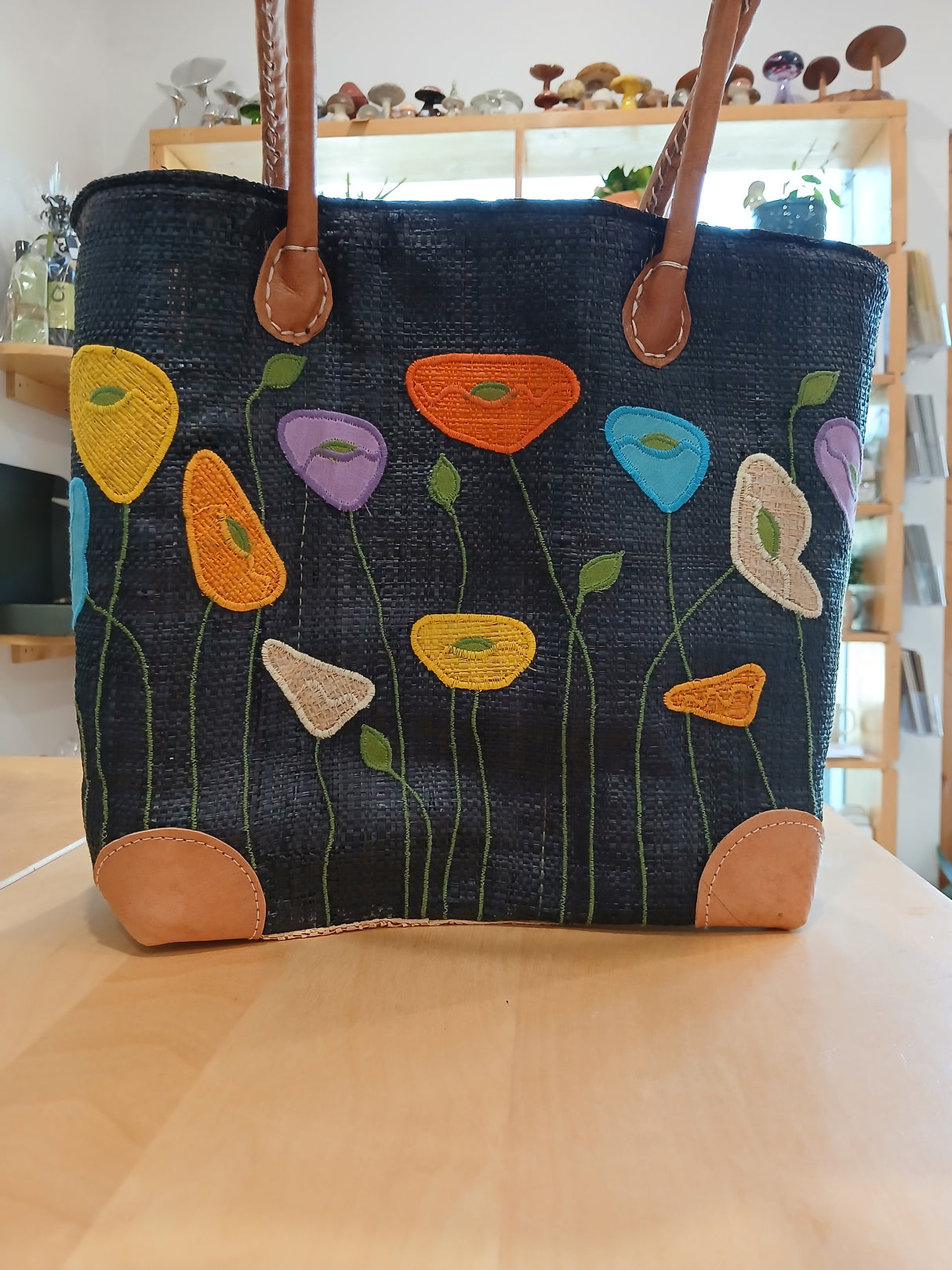 PAN0085 - Sac-panier noir avec motif de coquelicots multicolores