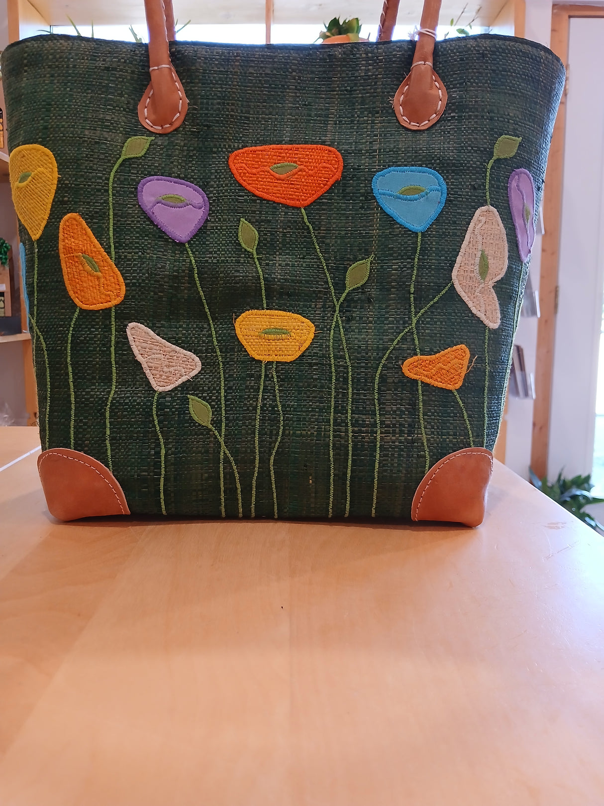 PAN0088 - Sac-panier vert avec motif de coquelicots multicolores