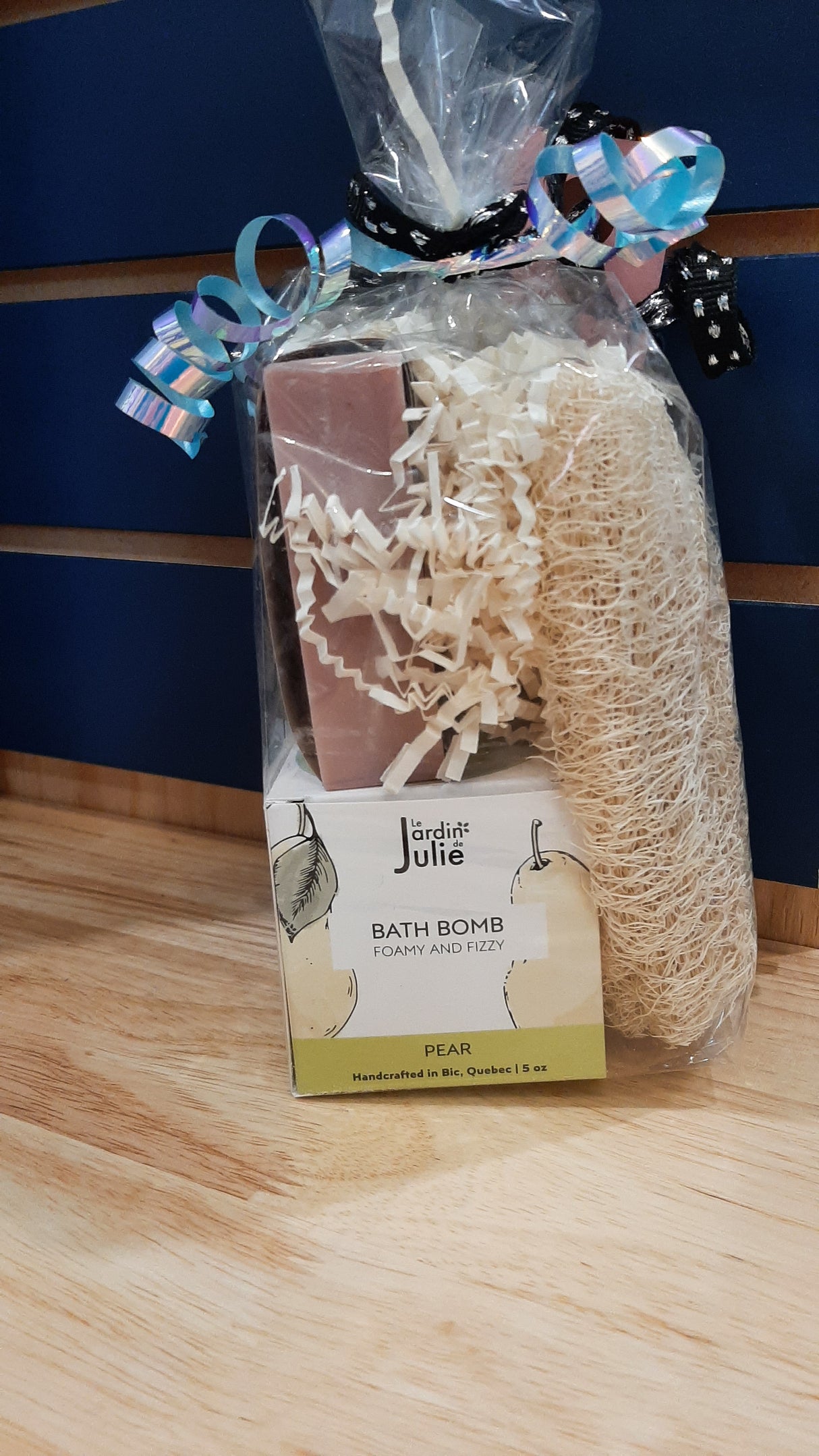 ENS0100 - Ensemble-cadeau -  Bombe, luffa et brosse