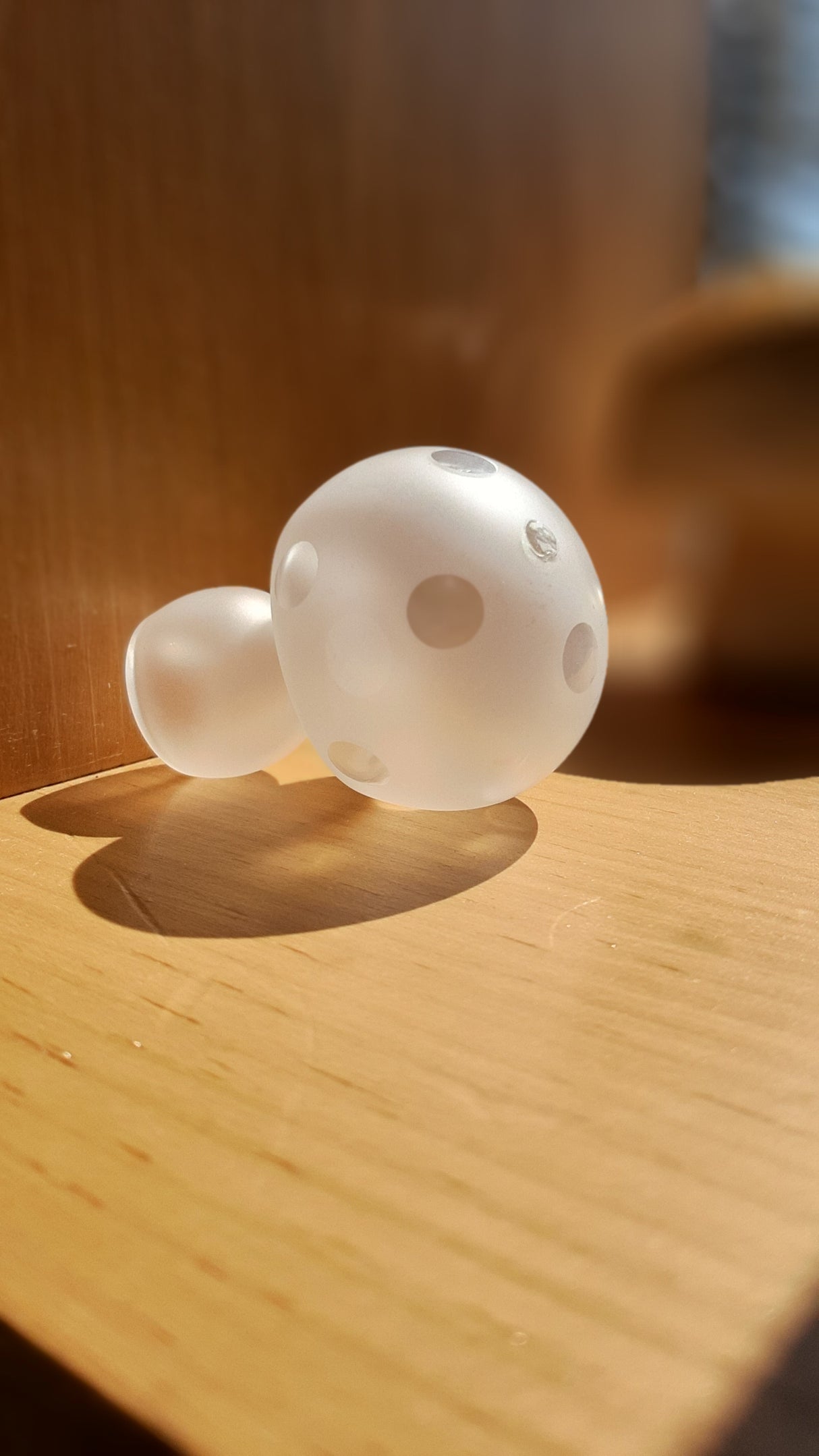 MUS0038 - Champignon en verre transparent et léger