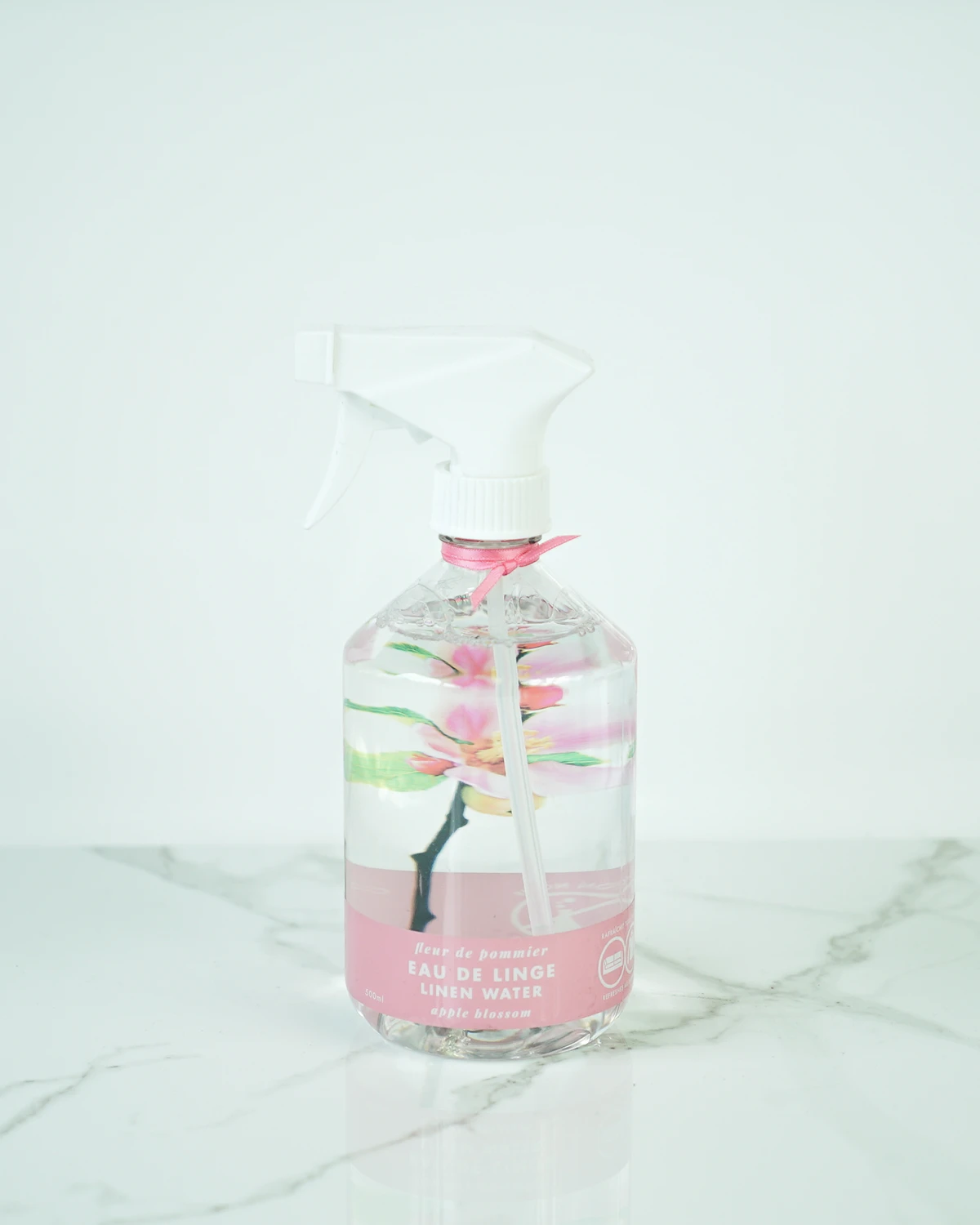 ONA1342 - Linen water - Apple blossom 